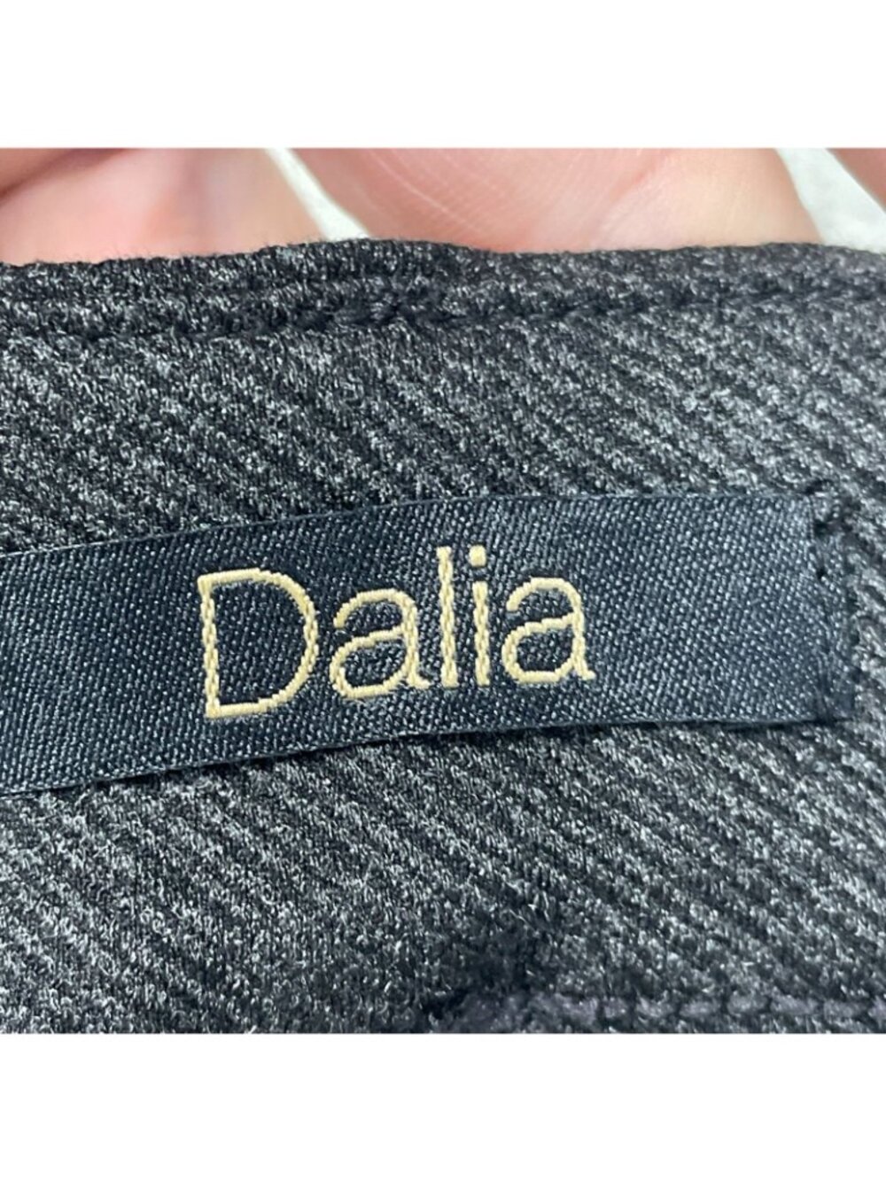 NWT Dalia Women's L Mid Rise Narrow Leg Pants Tummy Control Pull on G2105 - Picture 9 of 15
